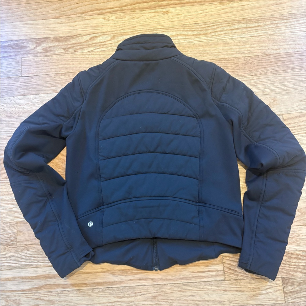 Lululemon jacket - Picture 4 of 6